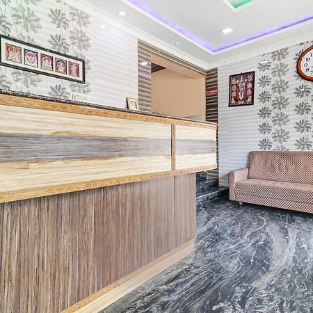 Oyo 81409 Hotel Sivajothi ตูติคอริน ภายนอก รูปภาพ
